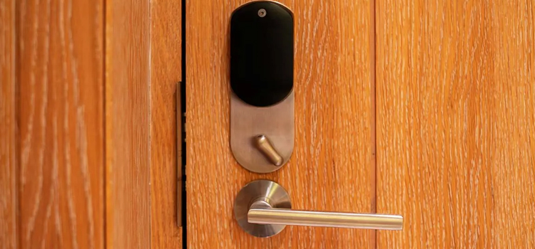 Automatic Locking Door Knob Bellflower