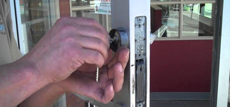 commercial door lock repair Bellflower