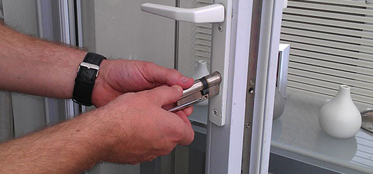 Commercial Door Lock Repair in Bellflower